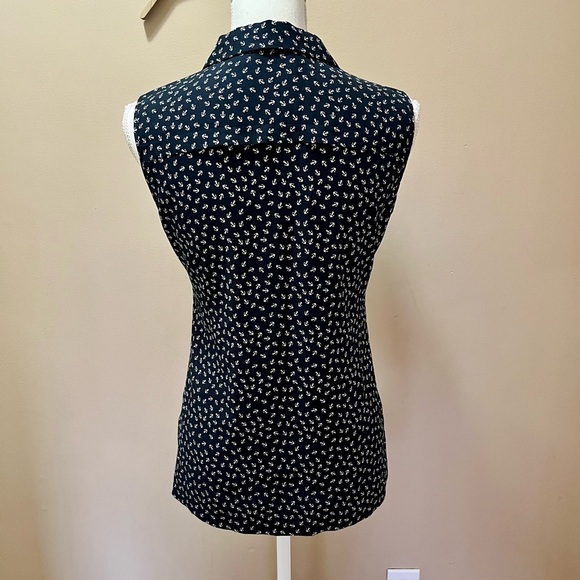 Ann Taylor Navy Blue Sleeveless Blouse Size XSPetite - Picture 4 of 8